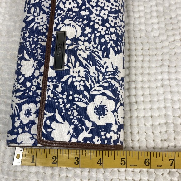 Chaps Floral Crossbody Wristlet Blue and White Floral, Logo Vegan Leather Trim - Picture 9 of 9